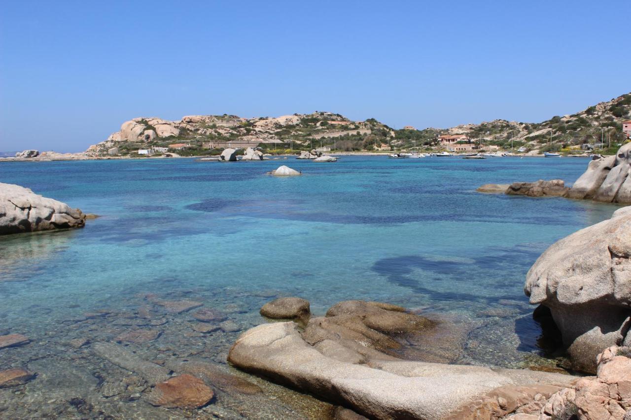 Residence Con Piscina A 4 Km Da Baja Sardinia Cala Bitta Dış mekan fotoğraf