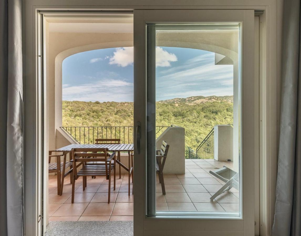 Residence Con Piscina A 4 Km Da Baja Sardinia Cala Bitta Dış mekan fotoğraf